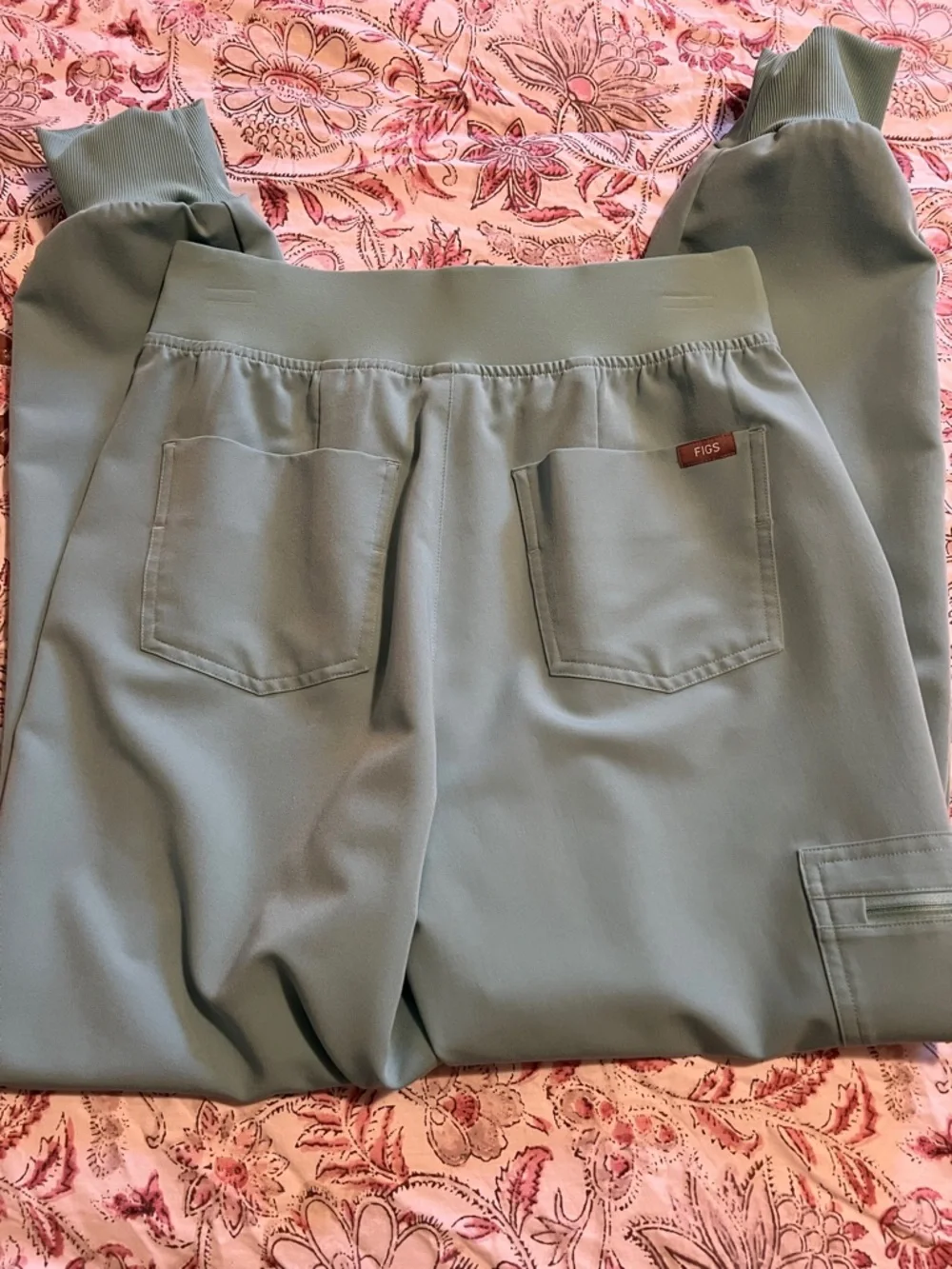 Figs Scrub Set - Picture 8 of 9